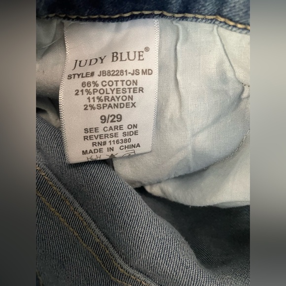 Judy Blue Distressed Boyfriend Fit Jeans Women’s 9/29 - Picture 4 of 7